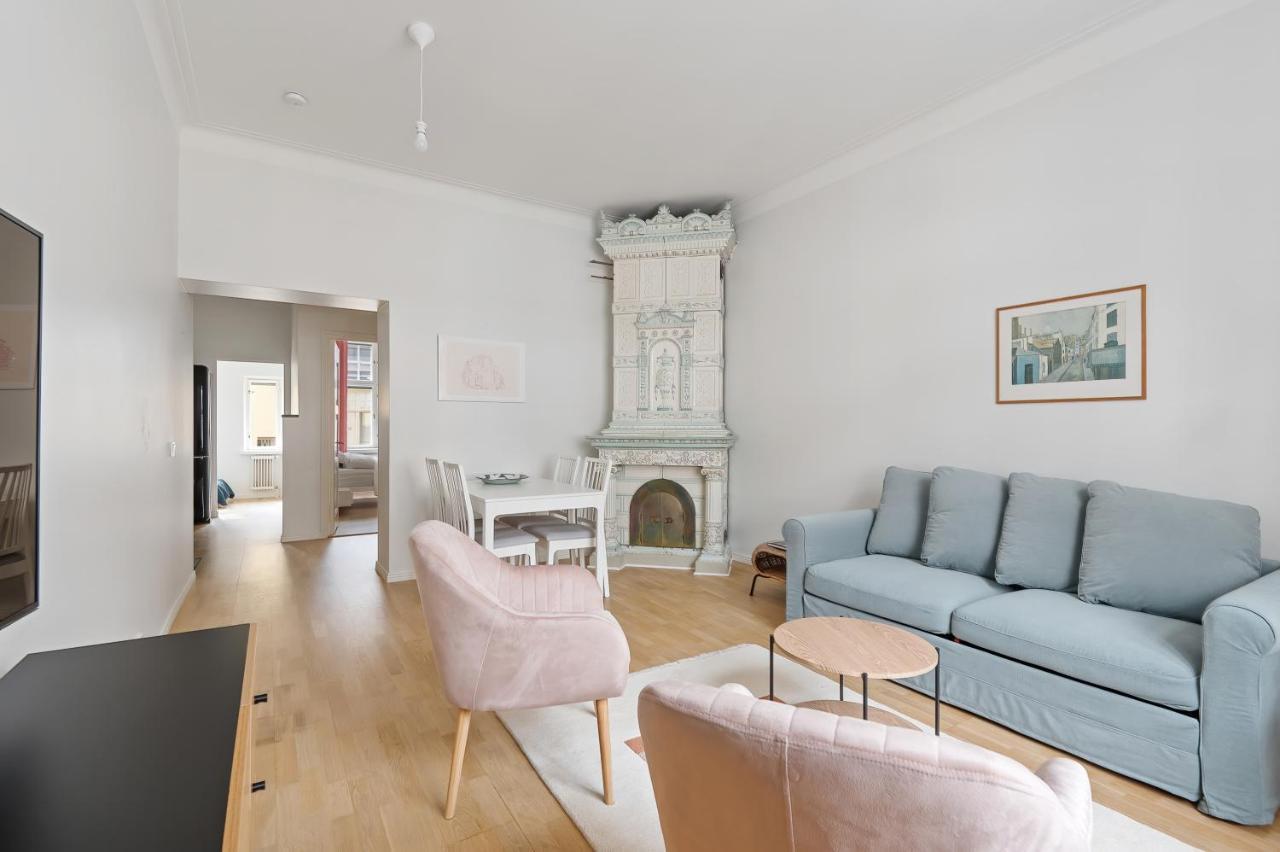 Wehost Fabulous 2Br In Prestigious Punavuori @Iso Roobertinkatu 26 Helsinki Bagian luar foto